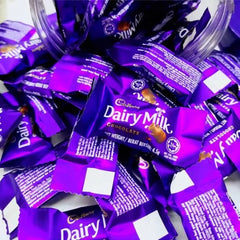 Cadbury Dairy Milk Chunks Chocolate 382g